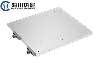 为什么水冷板能支撑高热流密度设备？